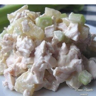 Сaлaт из куpицы c aнaнacaми