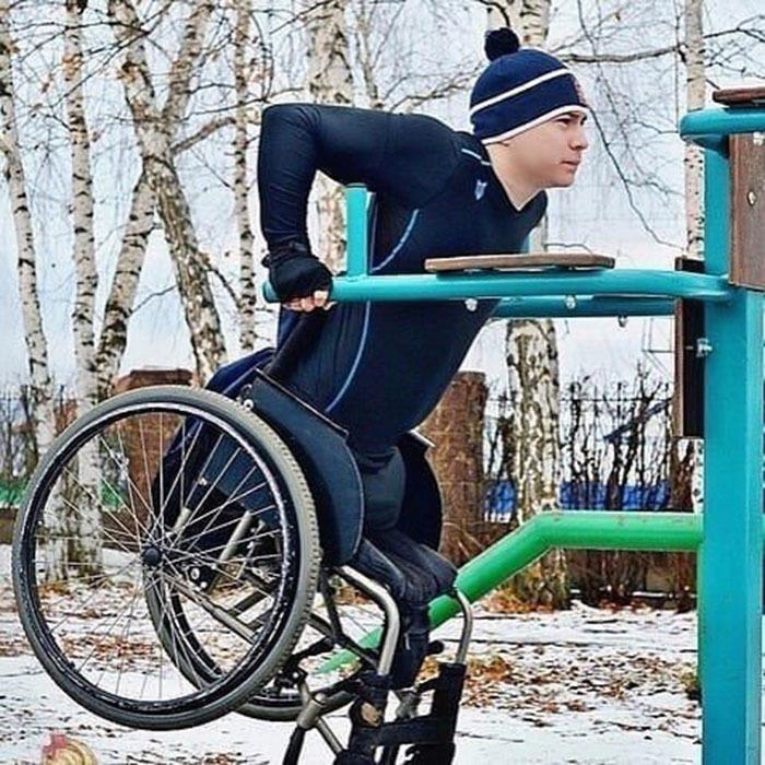 Рyстам Набиев был на грани жизни и смерти, но смог выкарабкаться и приспособился к новым "условиям" жизни.