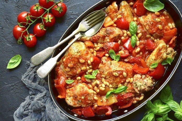 Курица с фасолью