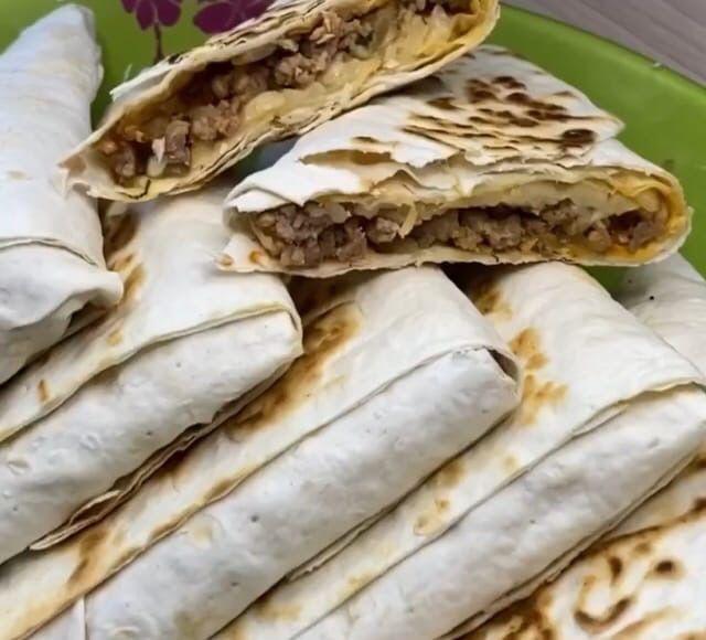 Очень вкусные конвертики из лаваша