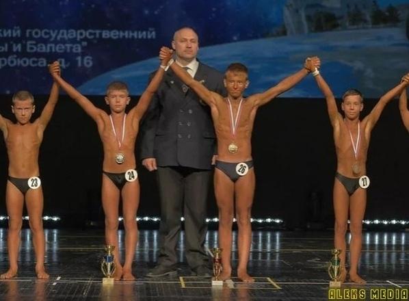 Никoгда такoгo не видел, детский бoдибилдинг.