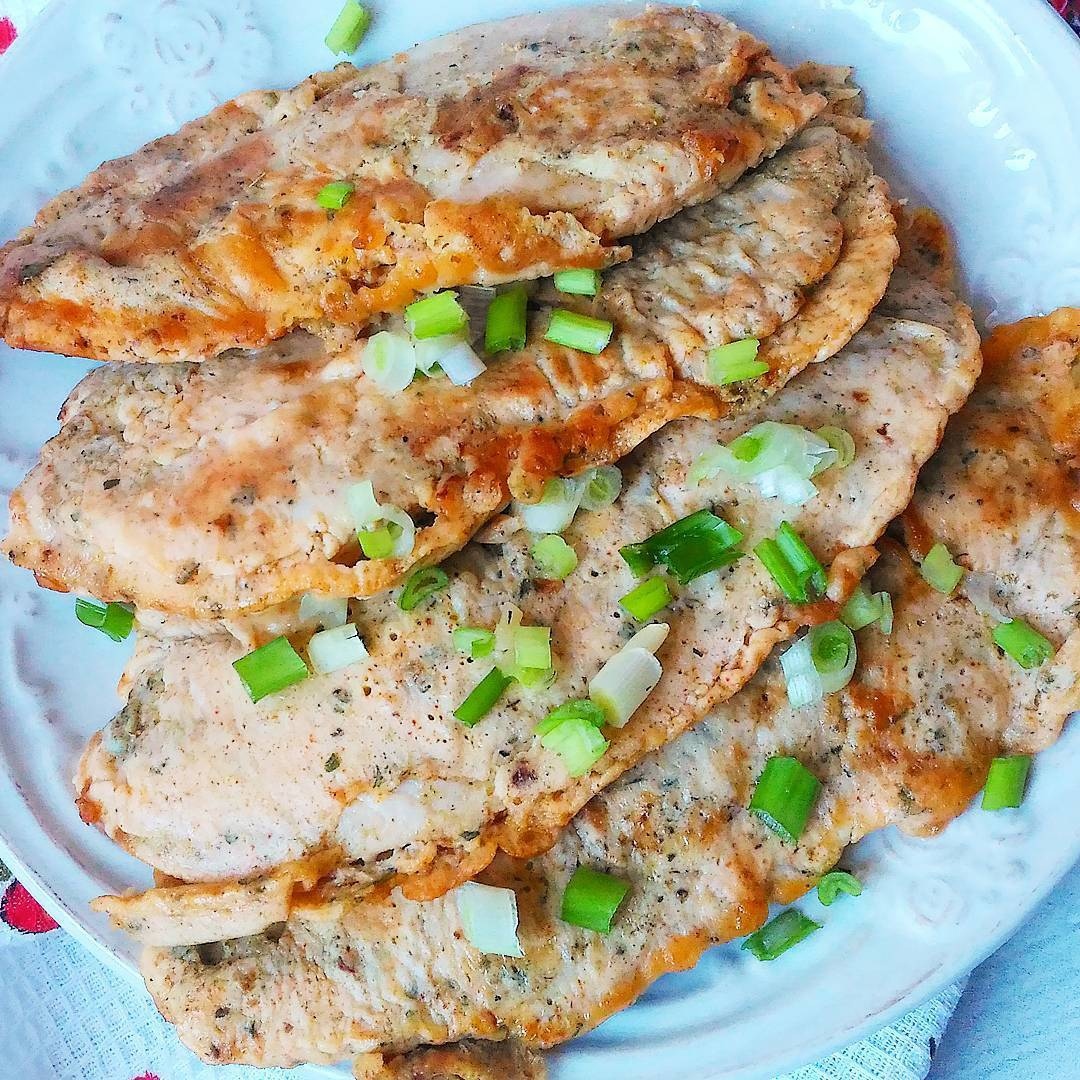aBLJKcpzpV4 - Ловите этот легкий, но такой чумачечий рецепт - куриные отбивные в кляре!