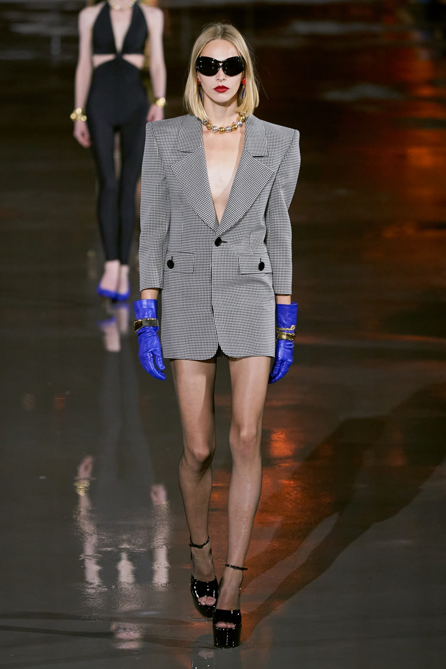 EwcP7at0ss GgNjUgxTVR9CfogCi54plkC6omN9U ylfbYj8w5adkSboUbaja uvy0Q5UxMsKhIA7DXijTdd Ltl - Коллекция Saint Laurent Ready-To-Wear Весна-Лето 2022