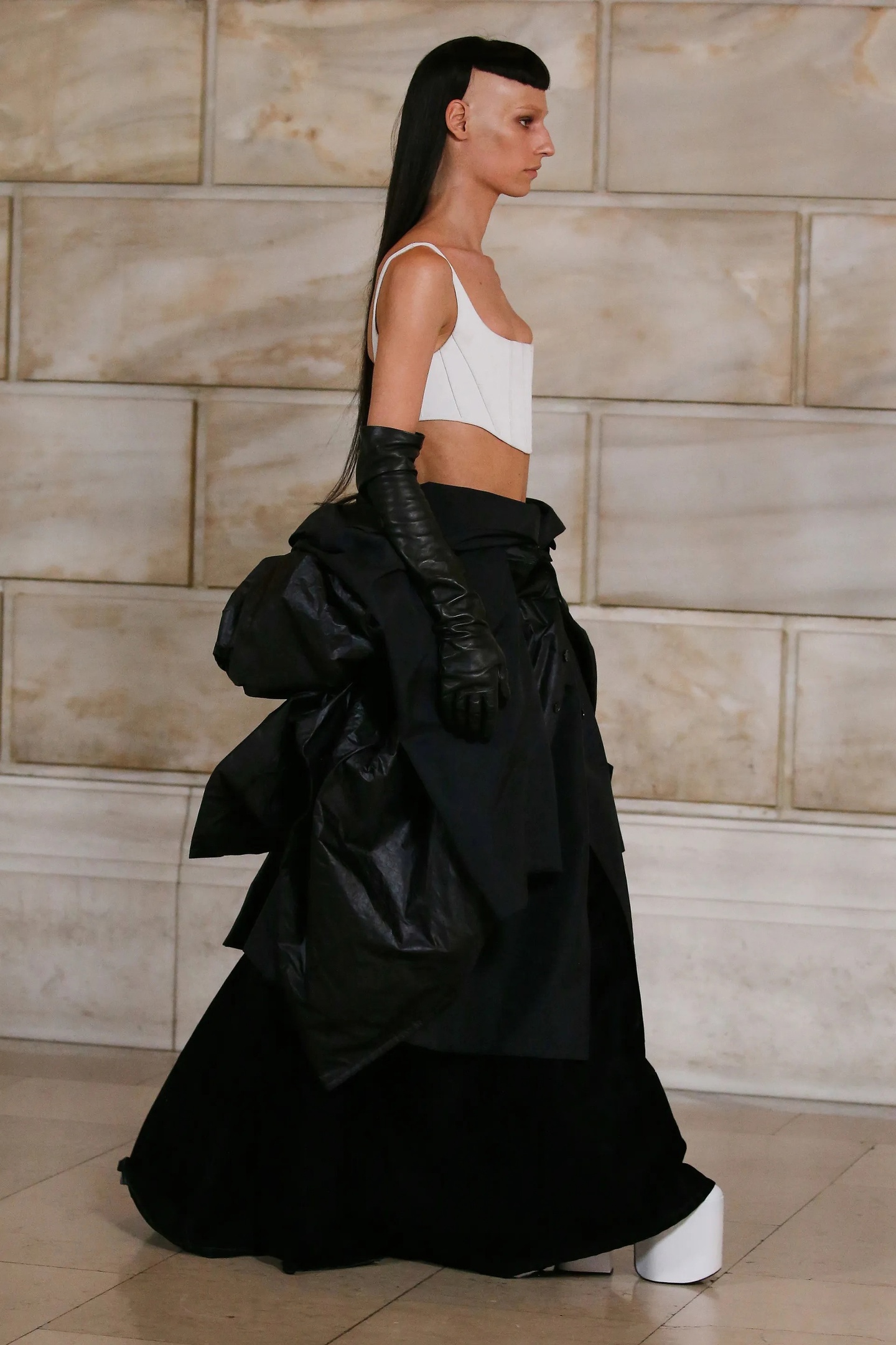 9e9oNoM3h8kMmYE4RkmUNW4fOP1BFr1UjxPeRMy9p6XcS uKjcuEGXeEBJdDsS8c3eSn7JzIM4HsgyFHtBOMHQ0n - Коллекция Marc Jacobs Ready-To-Wear Осень-Зима 2022/2023