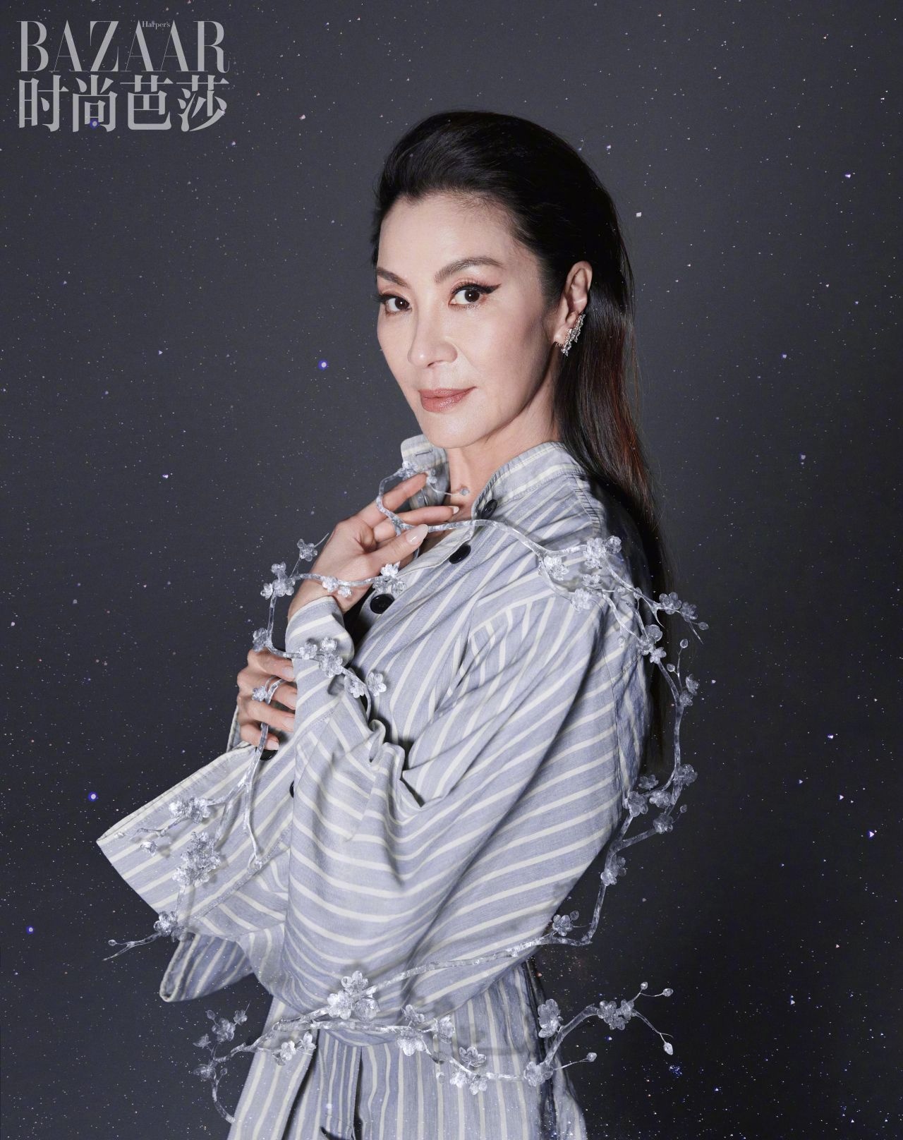 fGXL wzzHXU - Мишель Йео (Michelle Yeoh) в фотосессии для журнала Harper’s Bazaar China (2023)