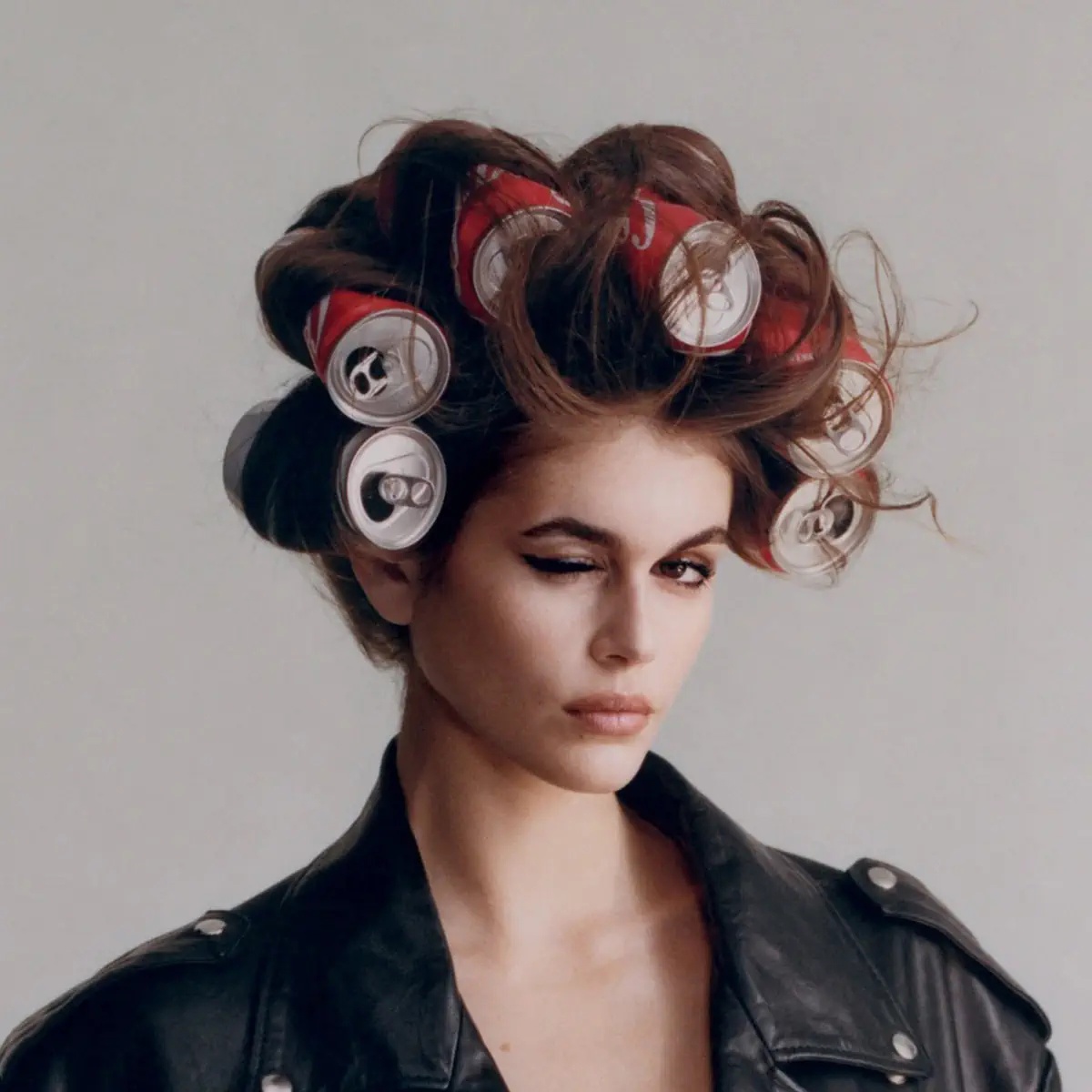 nSrfrbnTPnY - Кайя Гербер (Kaia Gerber) в фотосессии для i-D Magazine (2023)