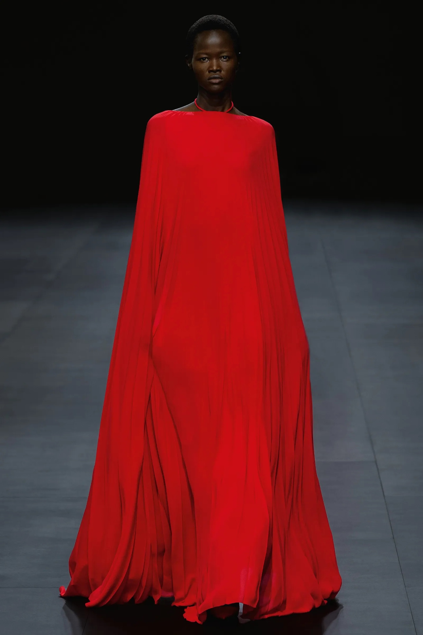 xYZARSY9nO4 - Коллекция Valentino Ready-To-Wear Весна-Лето 2023