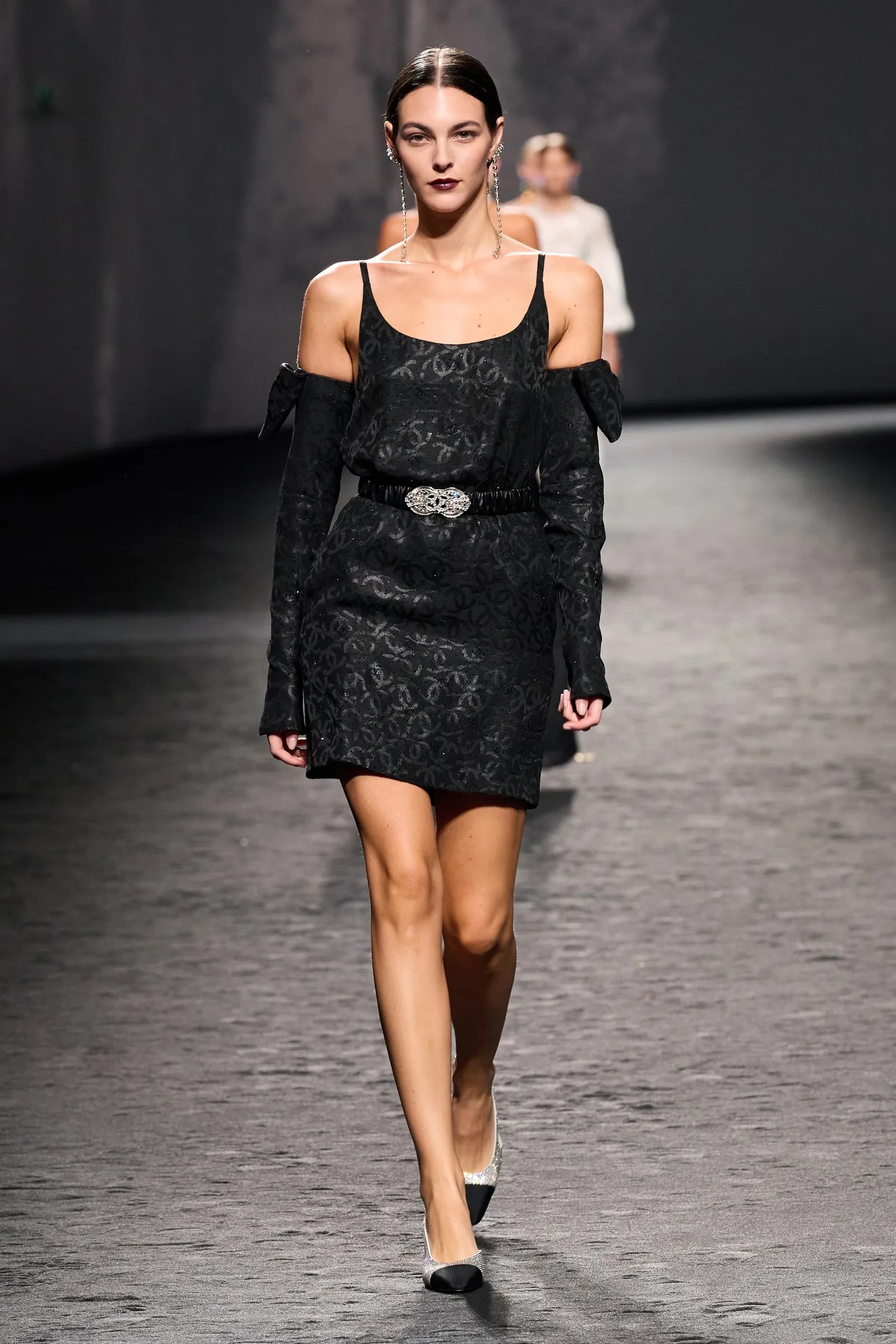 tWS5jwxbVHQ - Коллекция Chanel Ready-To-Wear Весна-Лето 2023