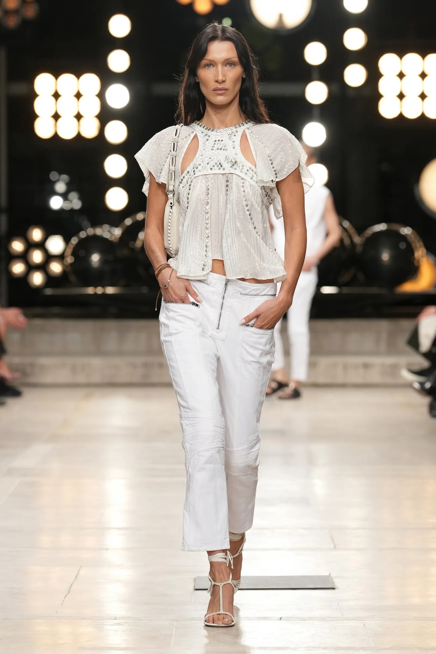 52ZhljHvZ0w - Коллекция Isabel Marant Ready-To-Wear Весна-Лето 2023