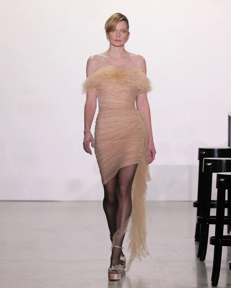 GpP ea42jvE - Коллекция Badgley Mischka Ready-To-Wear Осень-Зима 2023