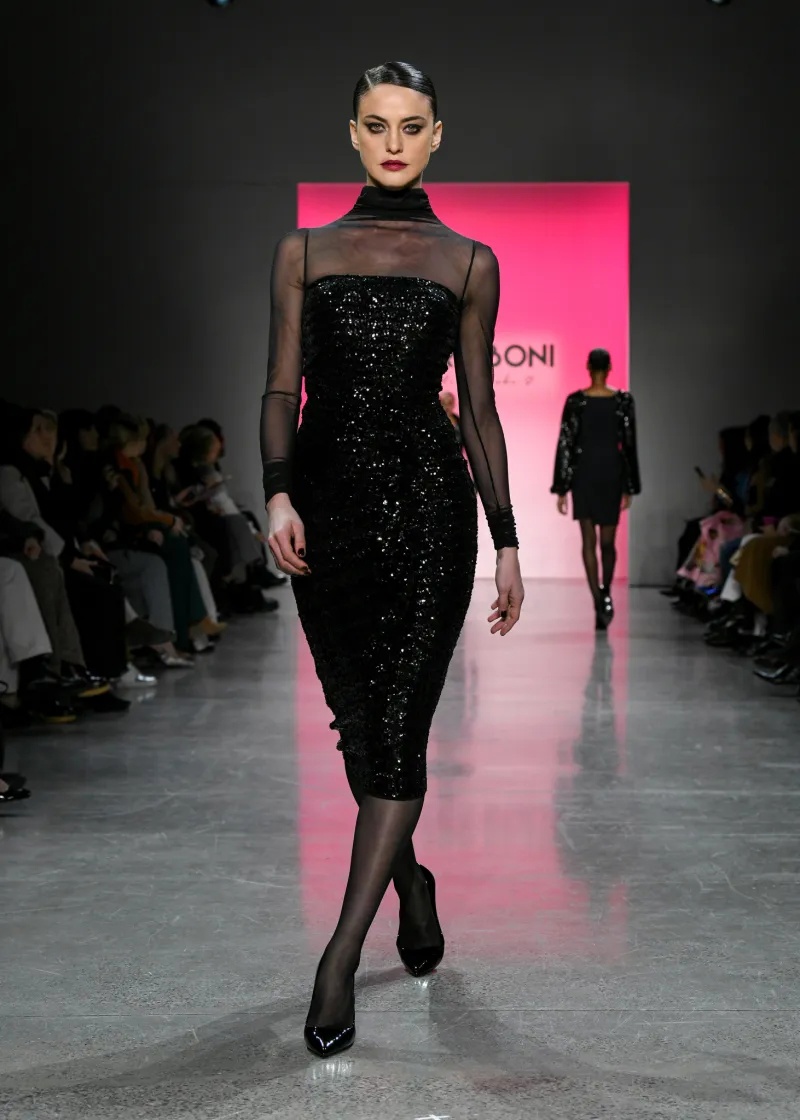 gExt67M4tqA - Коллекция Chiara Boni La Petite Robe Ready-To-Wear Осень-Зима 2023