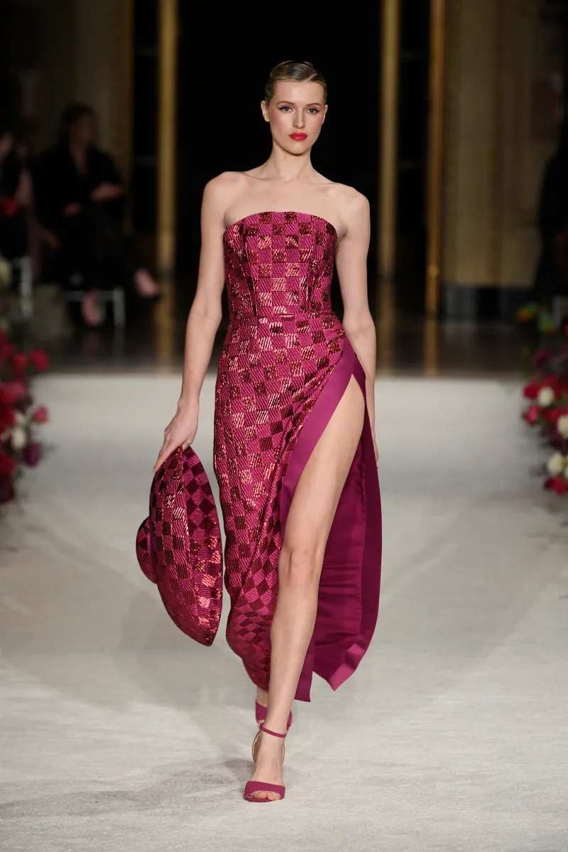 nQDWw29iQMs - Коллекция Christian Siriano Ready-To-Wear Осень-Зима 2023