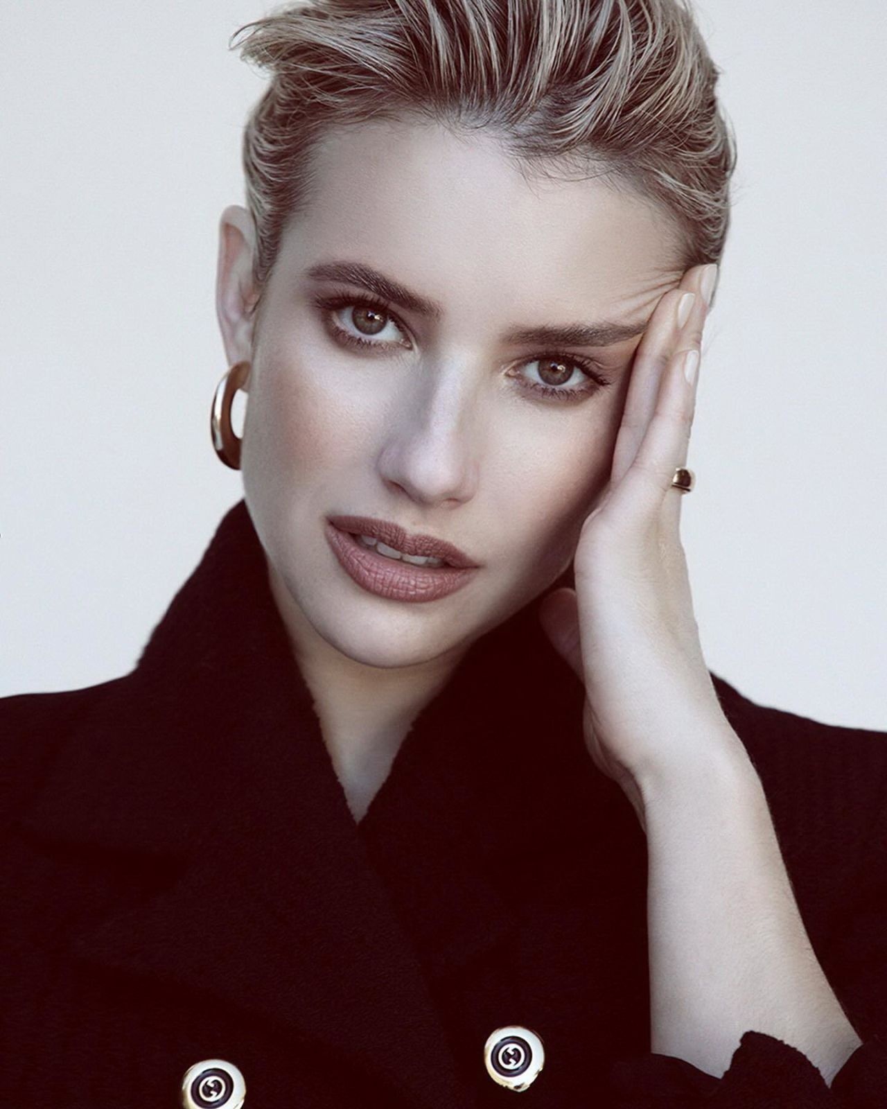 qF8nMV5 xzU - Эмма Робертс (Emma Roberts) в фотосессии для журнала Grazia USA (2023)