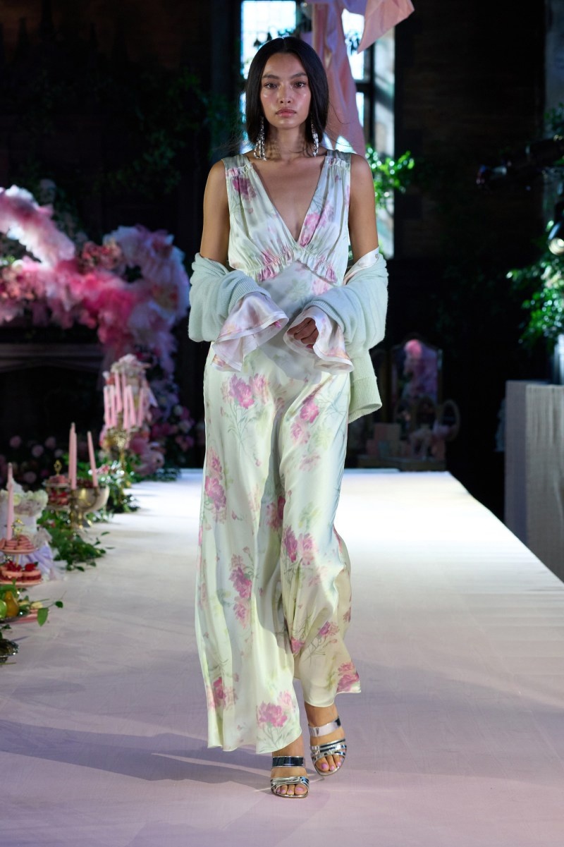ujnzl5sautq - Коллекция LoveShackFancy Ready-To-Wear Весна-Лето 2024
