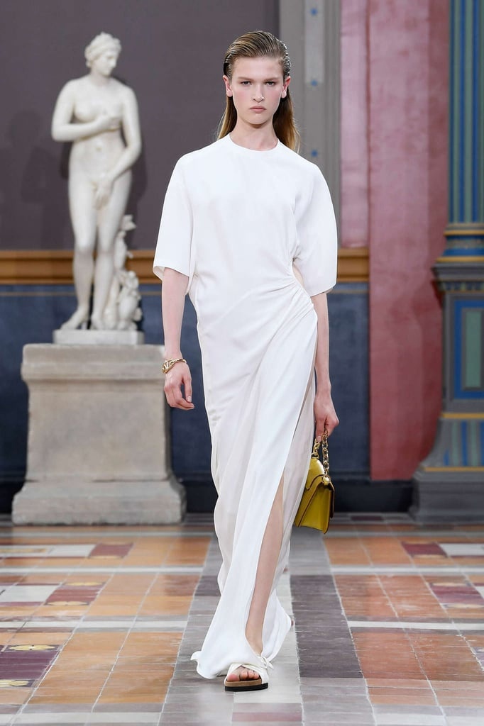 E0ERXKLh1ic - Коллекция Valentino Ready-To-Wear Весна-Лето 2024